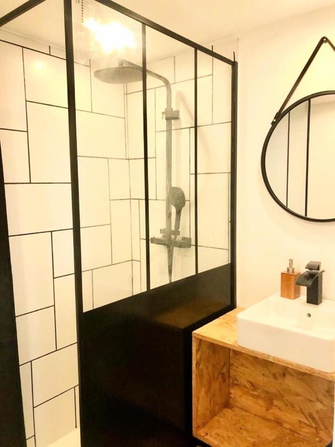 Une Maison Design Dans Le Centre Ville Foix Esterno foto
