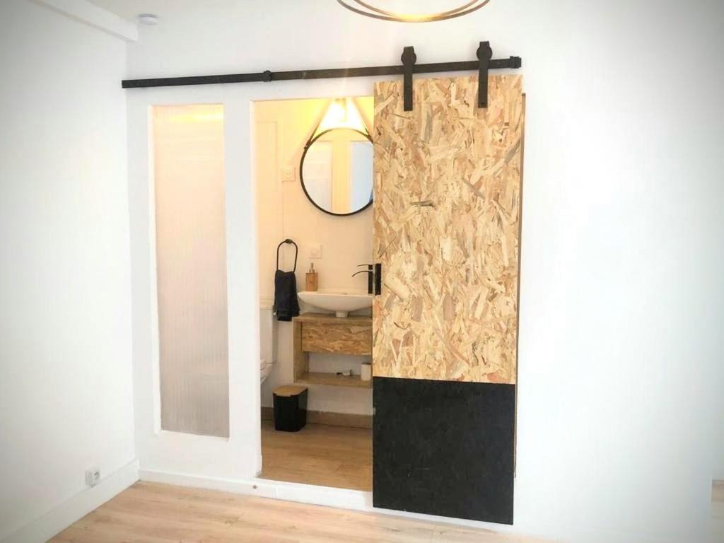 Une Maison Design Dans Le Centre Ville Foix Esterno foto